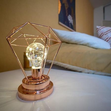 Appartement Tout Equipe Terrasse Et Parking Prive Marseille Eksteriør bilde
