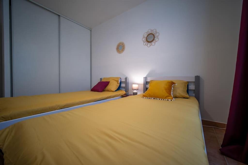 Appartement Tout Equipe Terrasse Et Parking Prive Marseille Eksteriør bilde
